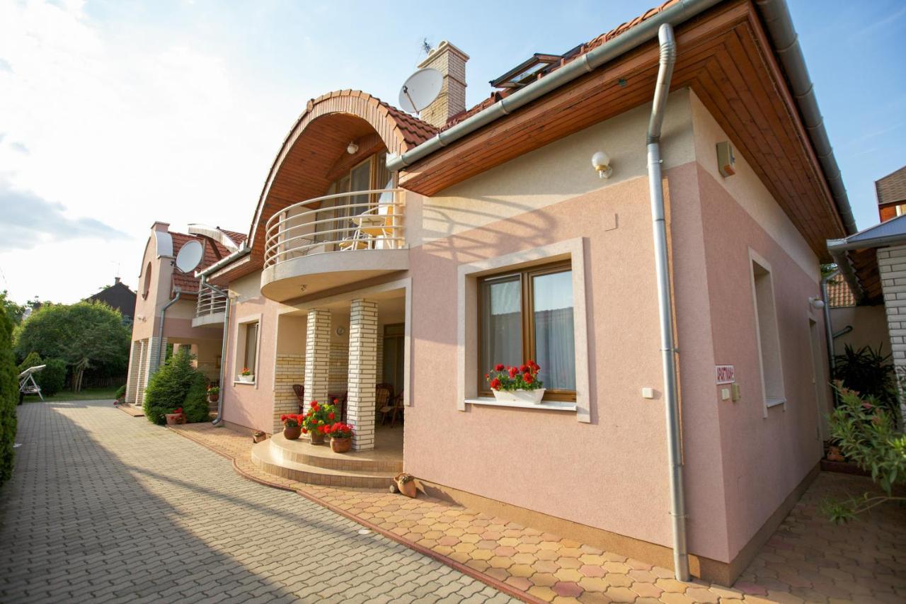 Aranyapartman Hajduszoboszlo Luaran gambar